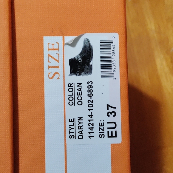 Price firm NEW Miz Mooz Ocean Daryn Leather Ankle Boot Women 37 / US 7 - Picture 8 of 8